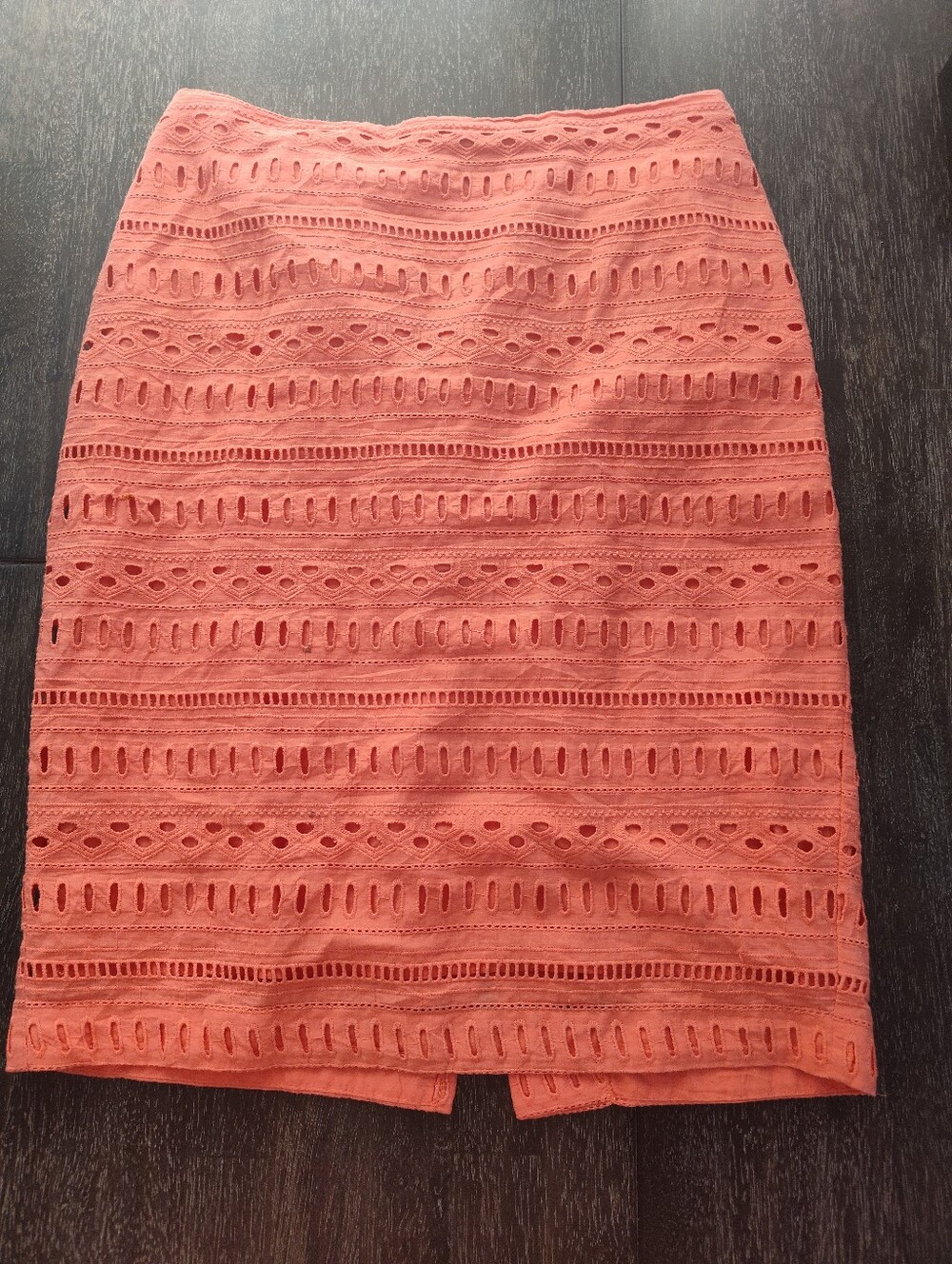 DE Collection Coral Eyelet Lace Pencil Skirt Size M